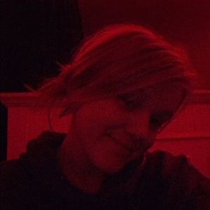 Meet your Posher, Cecelia